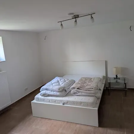 Messewohnung In Traumhafter Lage *